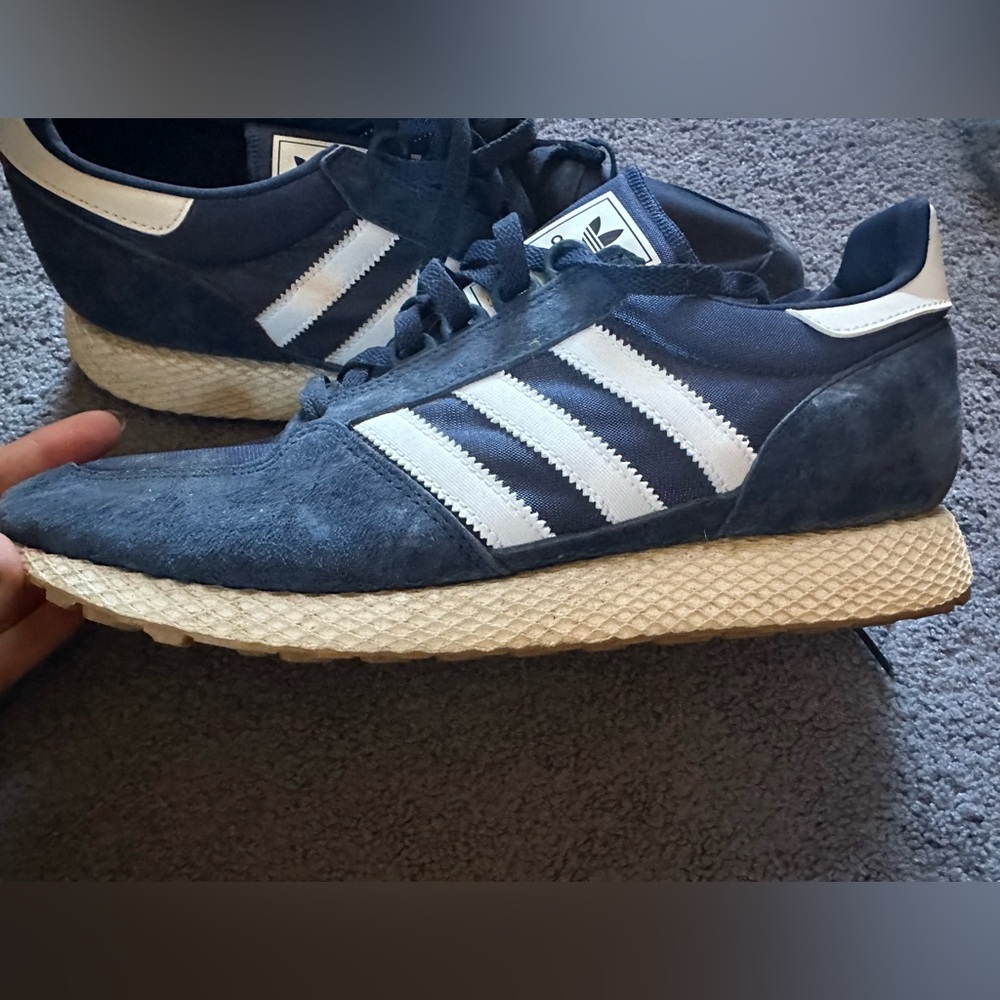 Mens Adidas Sneakers - Picture 4 of 5